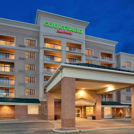 Courtyard By Marriott Toronto Vaughan Exterior photo