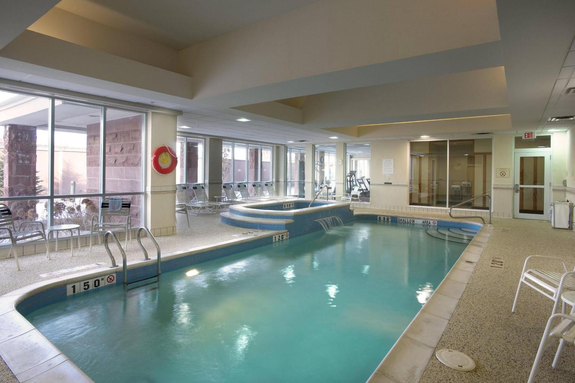 Courtyard By Marriott Toronto Vaughan Exterior photo