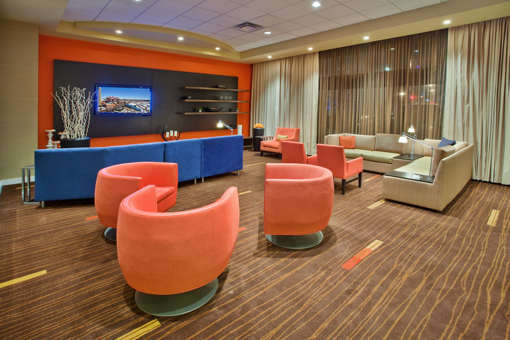 Courtyard By Marriott Toronto Vaughan Exterior photo